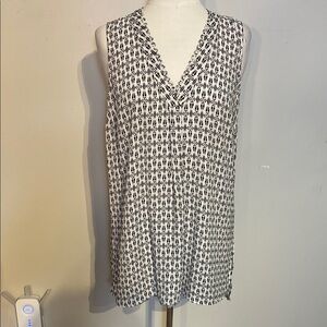 DR2 Black and White Relaxed Blouse